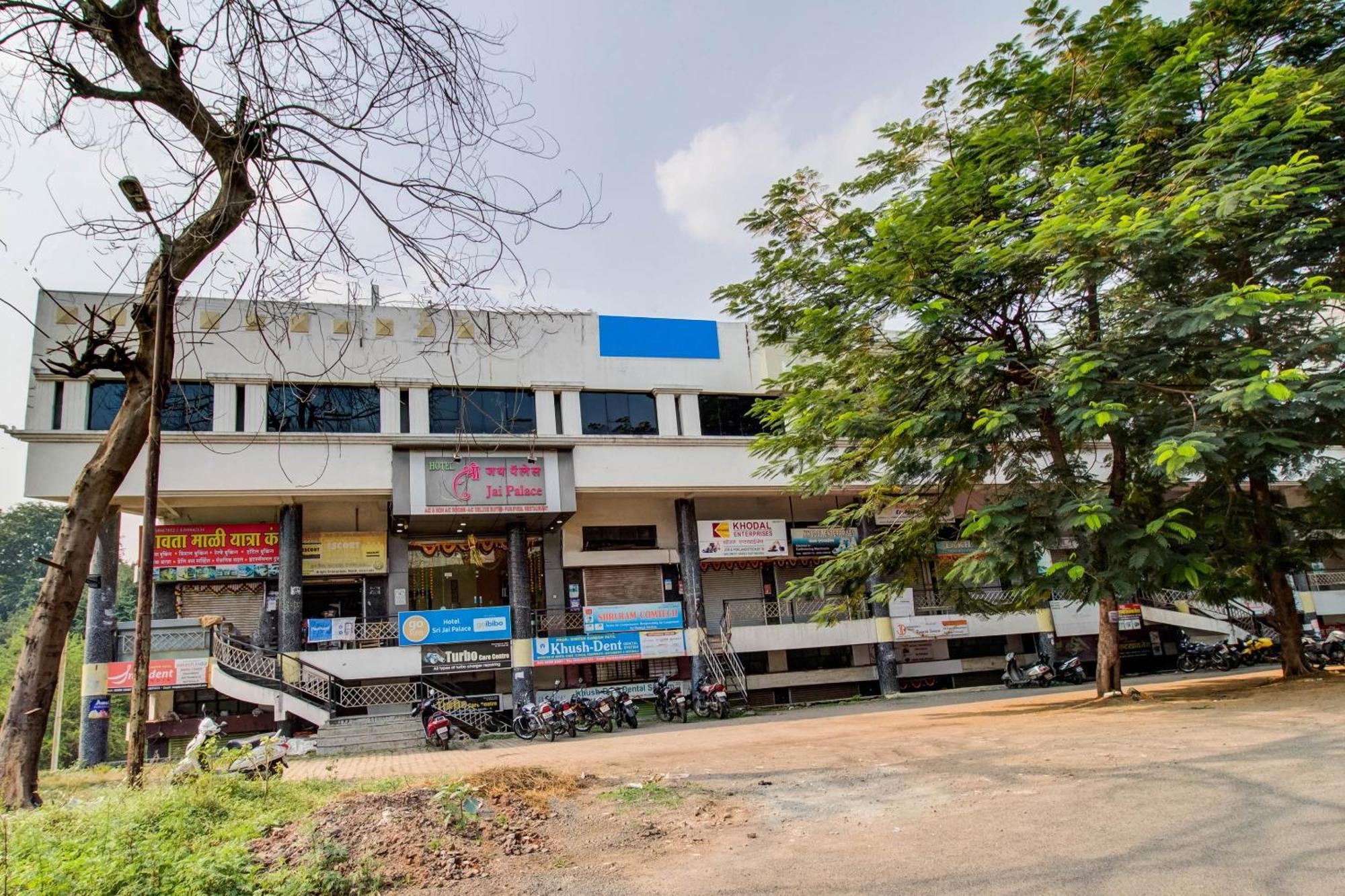 OYO 76714 Hotel Sri Jai Palace Nashik Exterior foto